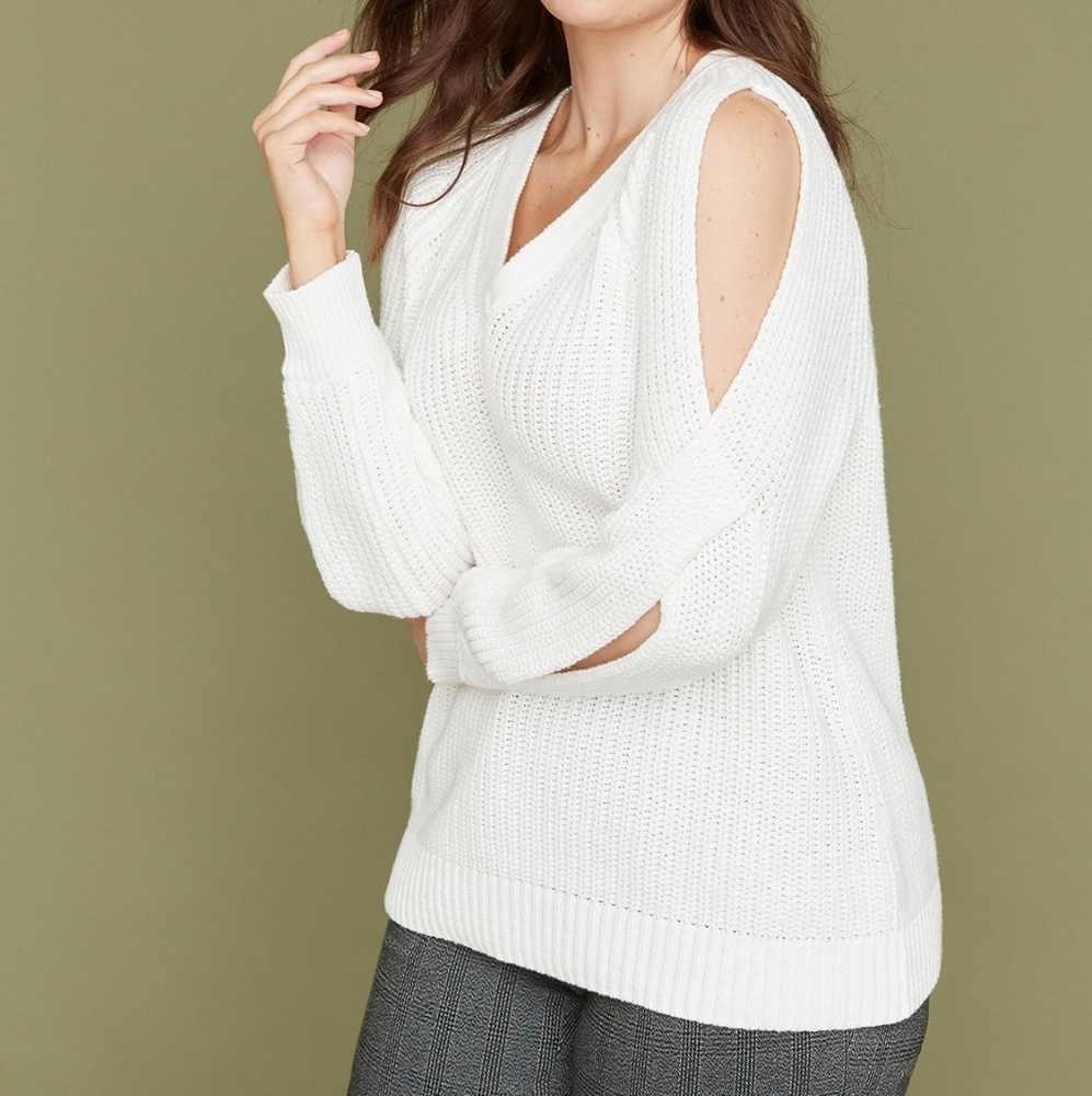 Lane Bryant cold shoulder sweater size 14/16